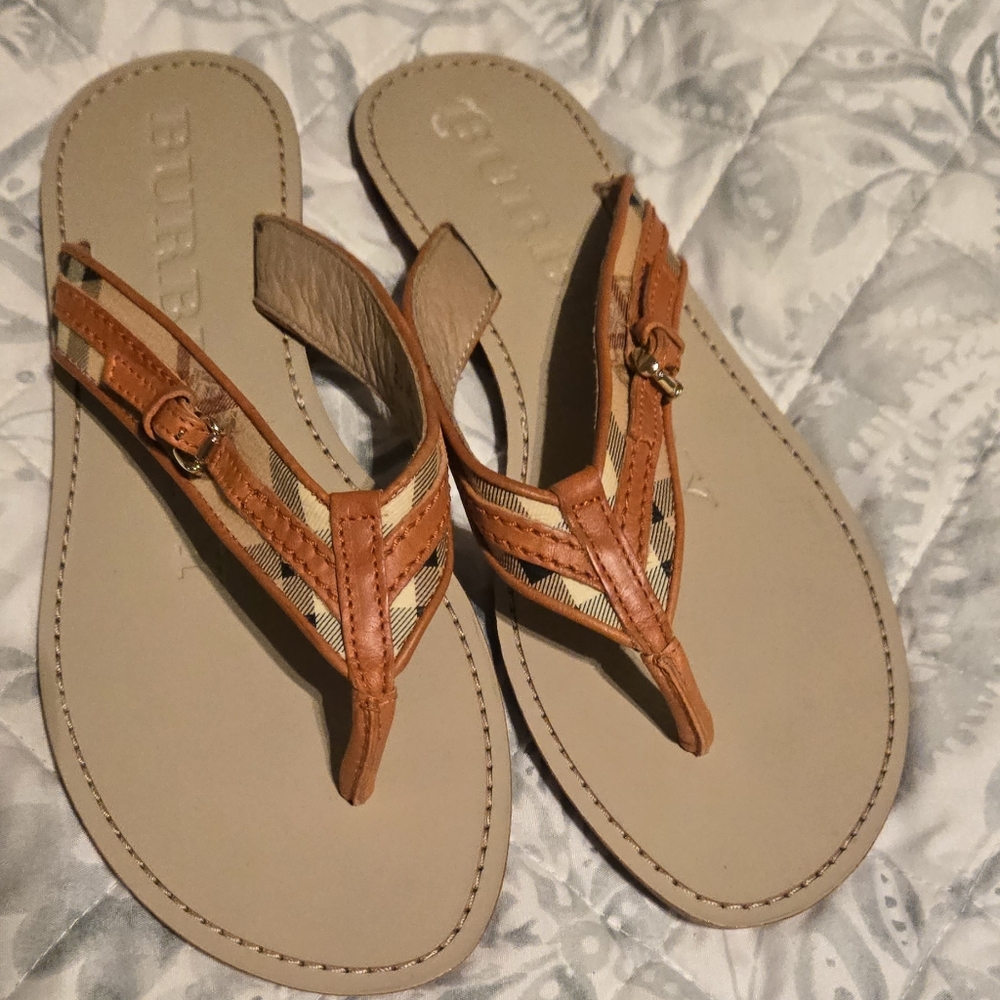 Burberry Tan Leather & Check Thong Sandals